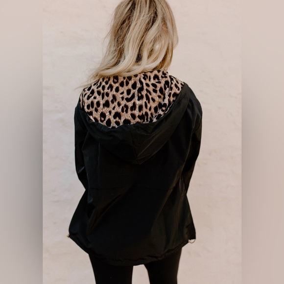 Half zip windbreaker - Picture 2 of 4